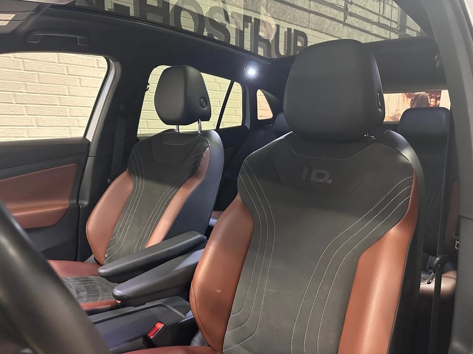 VW ID.4 77 Pro Performance Tech 5d