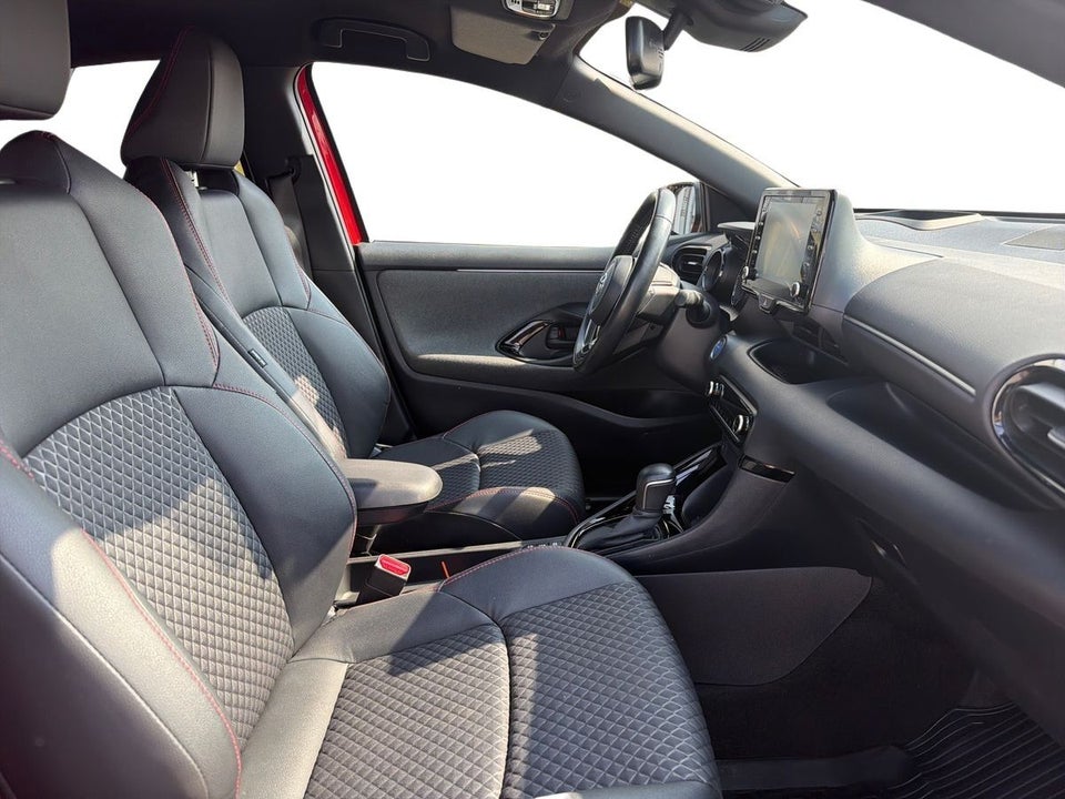 Toyota Yaris 1,5 Hybrid H3 Premier Edition e-CVT 5d