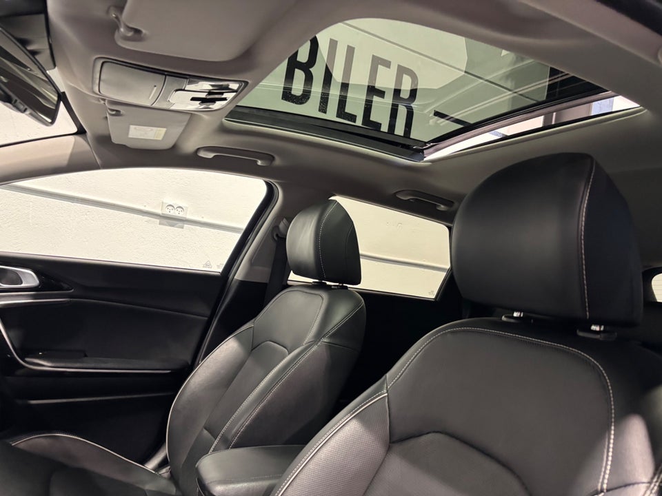 Kia Ceed 1,6 PHEV Upgrade Premium+ SW DCT 5d