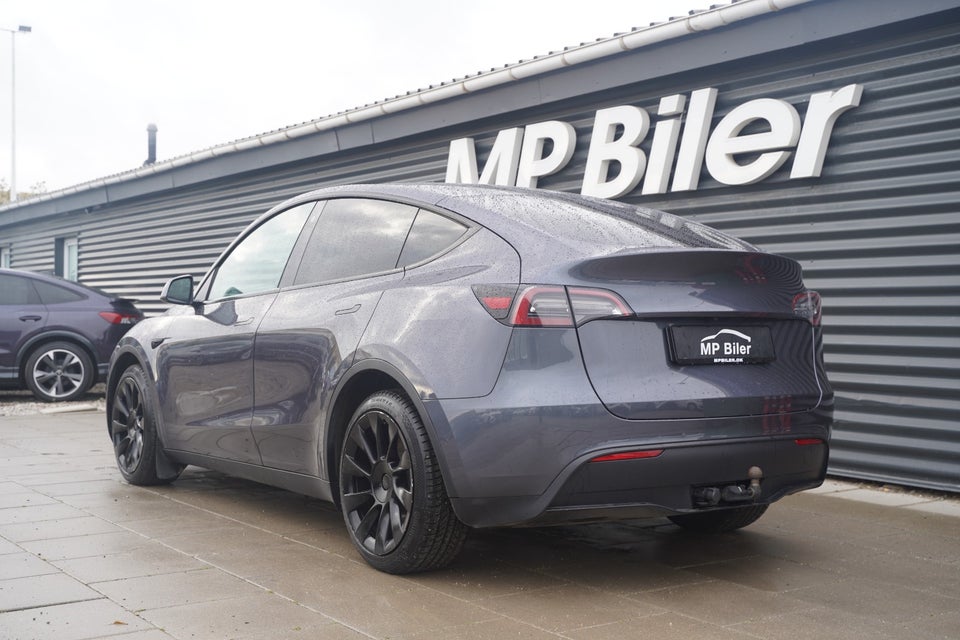 Tesla Model Y Long Range AWD 5d