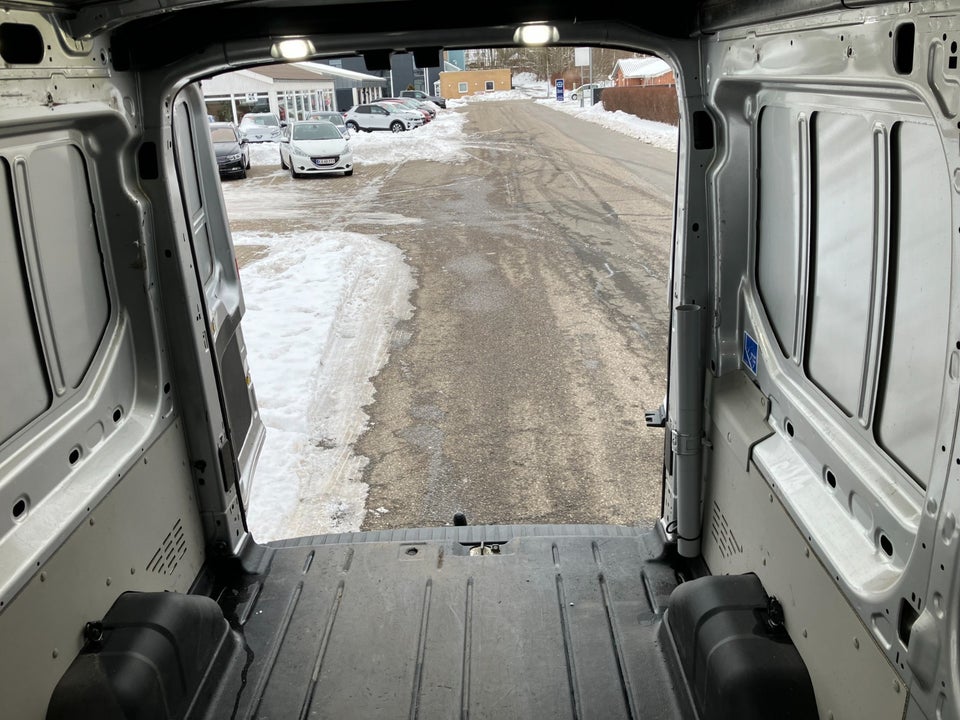 Ford Transit 350 L2 Van 2,0 TDCi 130 Trend H2 FWD