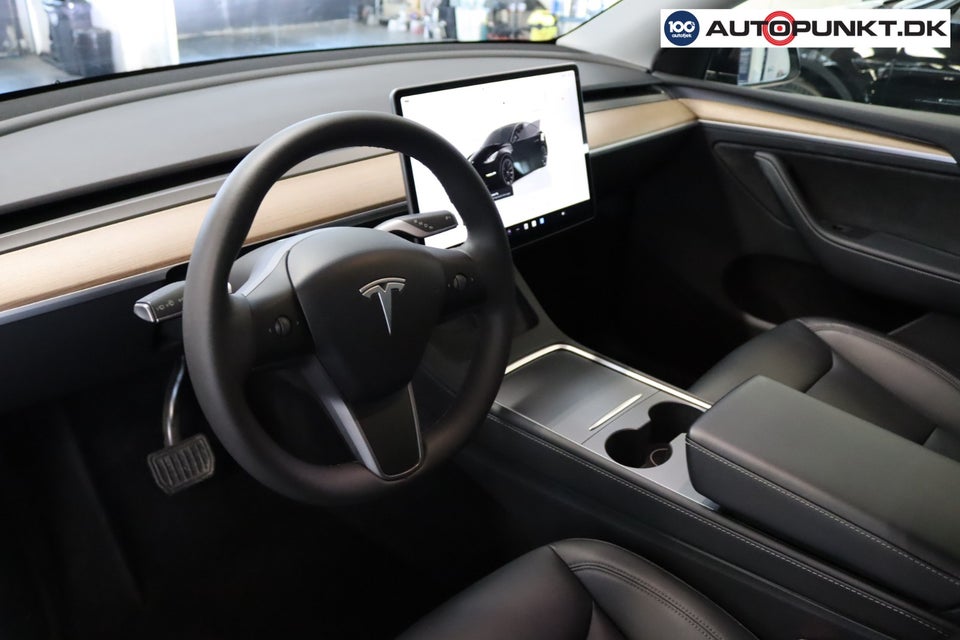 Tesla Model Y Long Range AWD 5d
