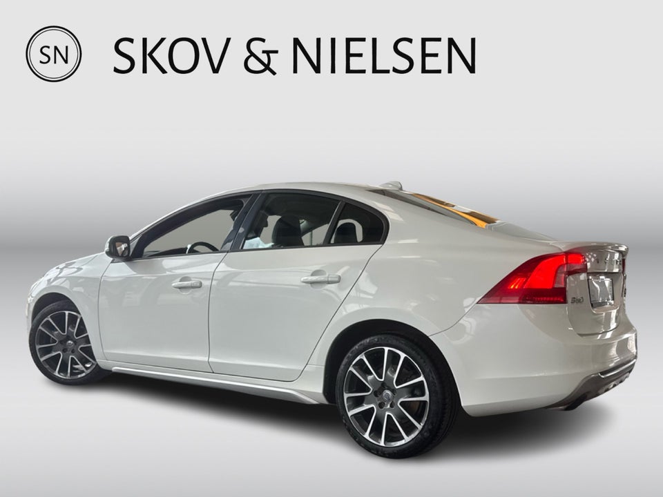 Volvo S60 2,0 T5 240 Kinetic 4d