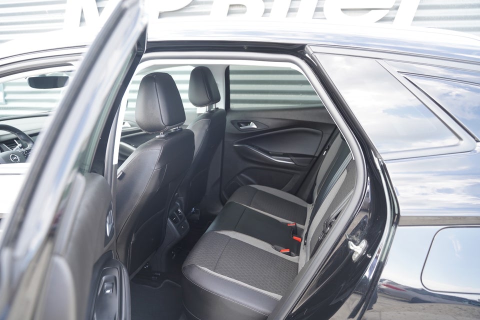 Opel Grandland X 1,6 Hybrid Ultimate aut. 5d