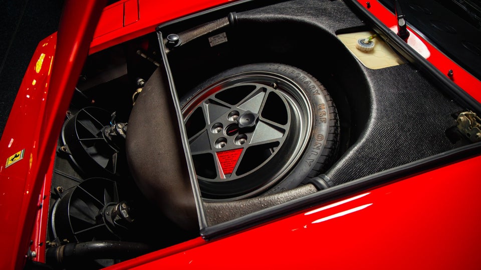 Ferrari 208 2,0 GTB Turbo 2d