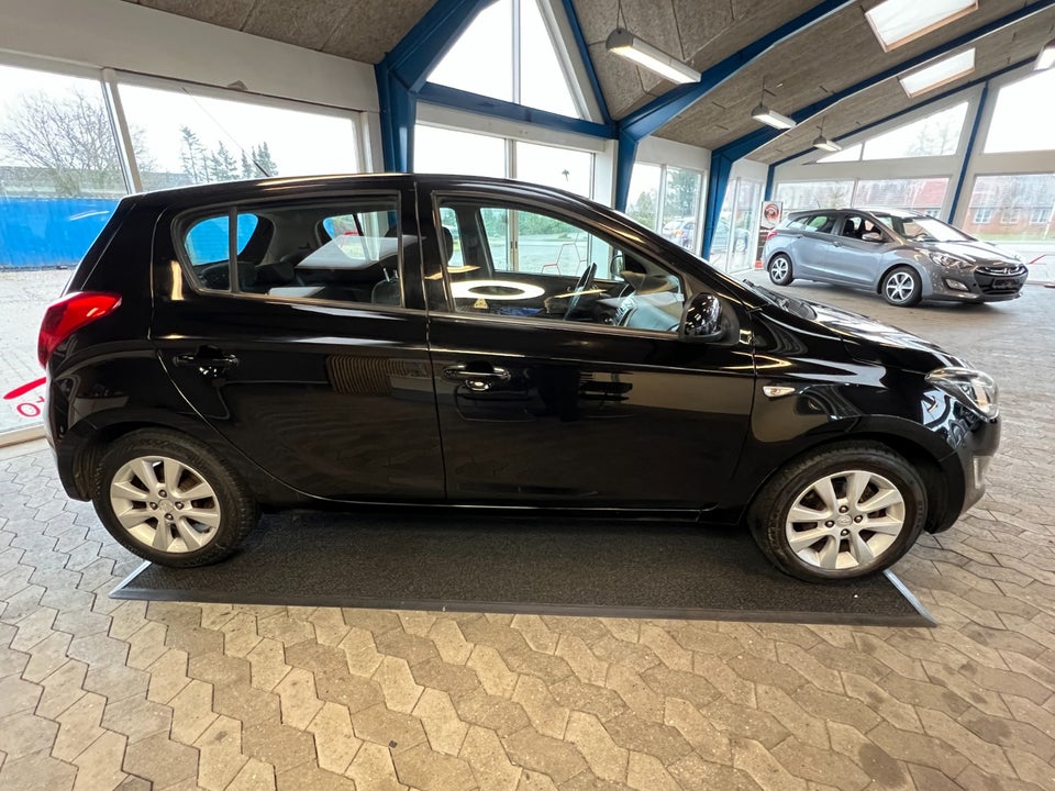 Hyundai i20 1,25 Life+ 5d