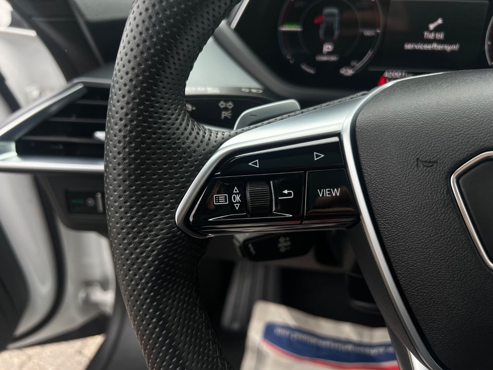 Audi e-tron GT pro quattro 4d