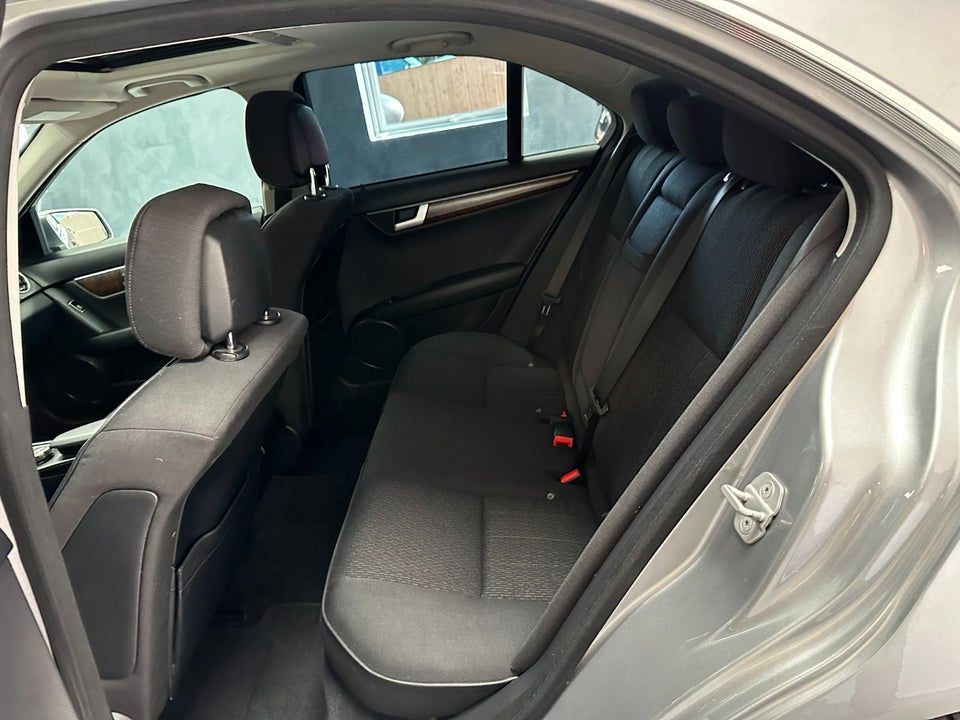 Mercedes C220 2,2 CDi Elegance BE 4d