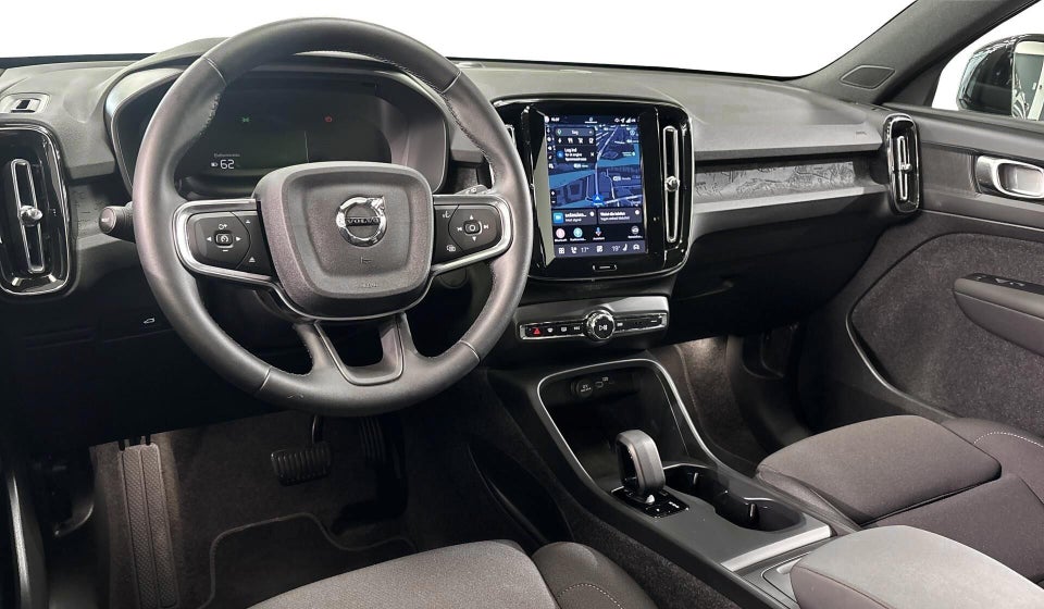 Volvo EX40 Extended Range Plus 5d