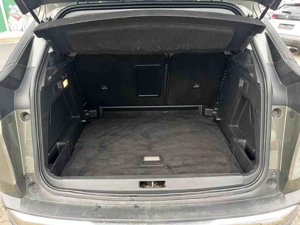 Peugeot 3008 1,2 e-THP 130 Allure 5d