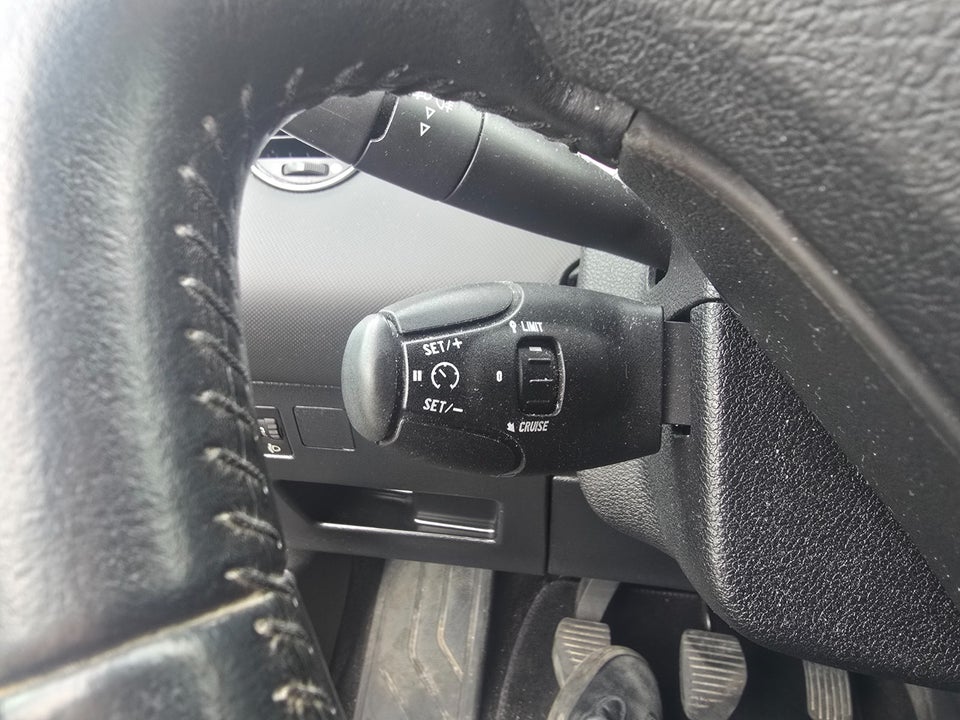 Peugeot 308 1,6 VTi 120 Access 5d