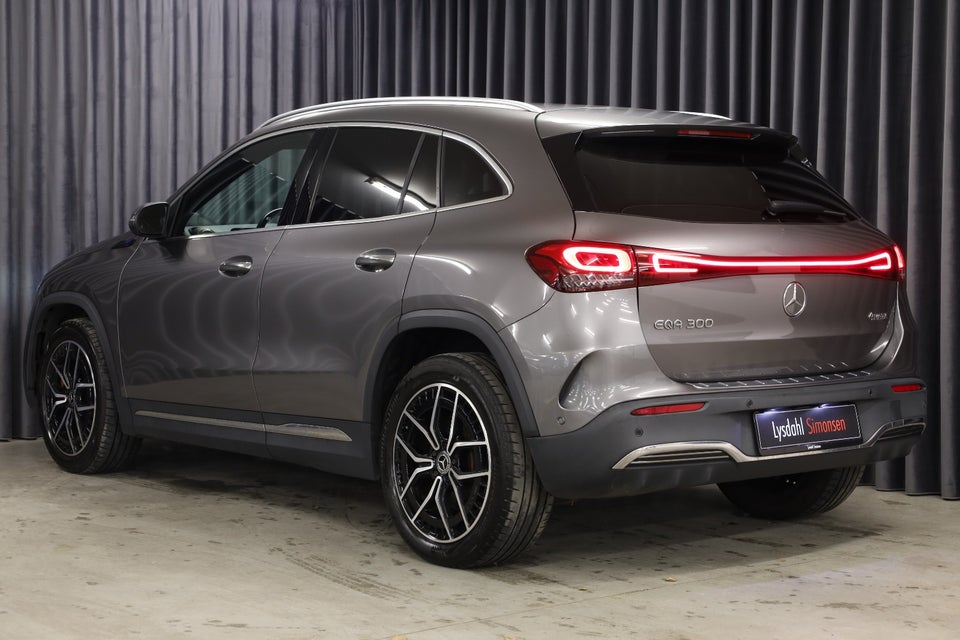 Mercedes EQA300 AMG Line 4Matic 5d