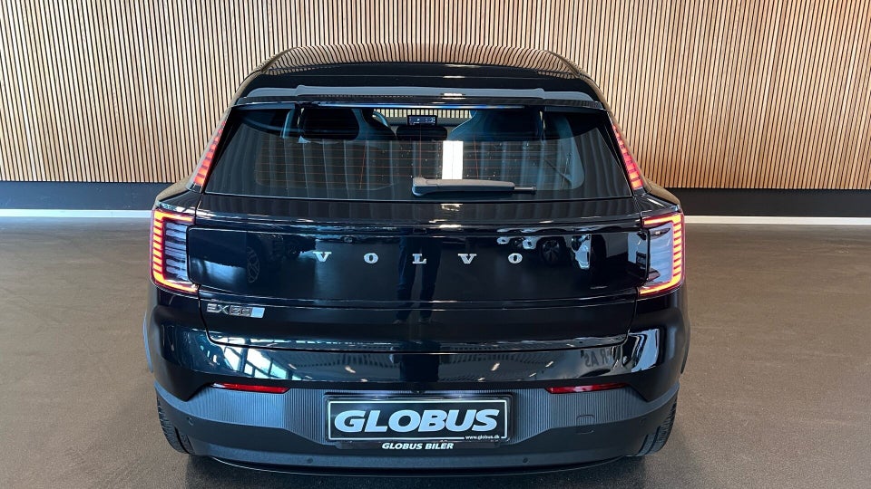 Volvo EX30 Extended Range Plus 5d