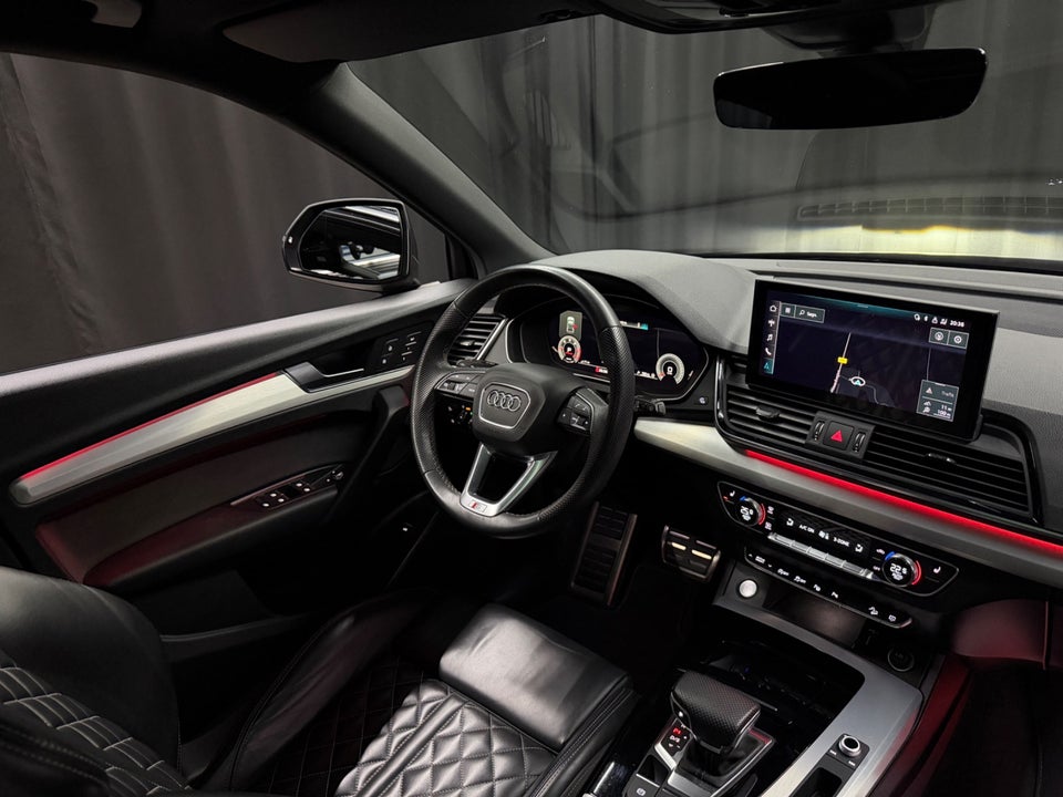 Audi Q5 40 TDi S-line quattro S-tr. 5d