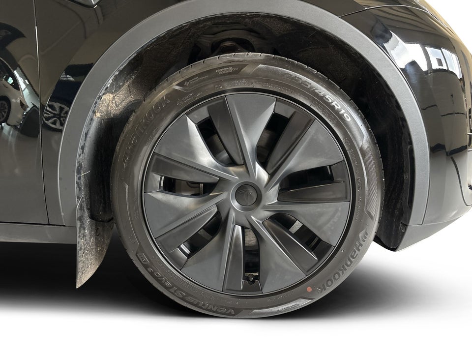 Tesla Model Y Long Range RWD 5d