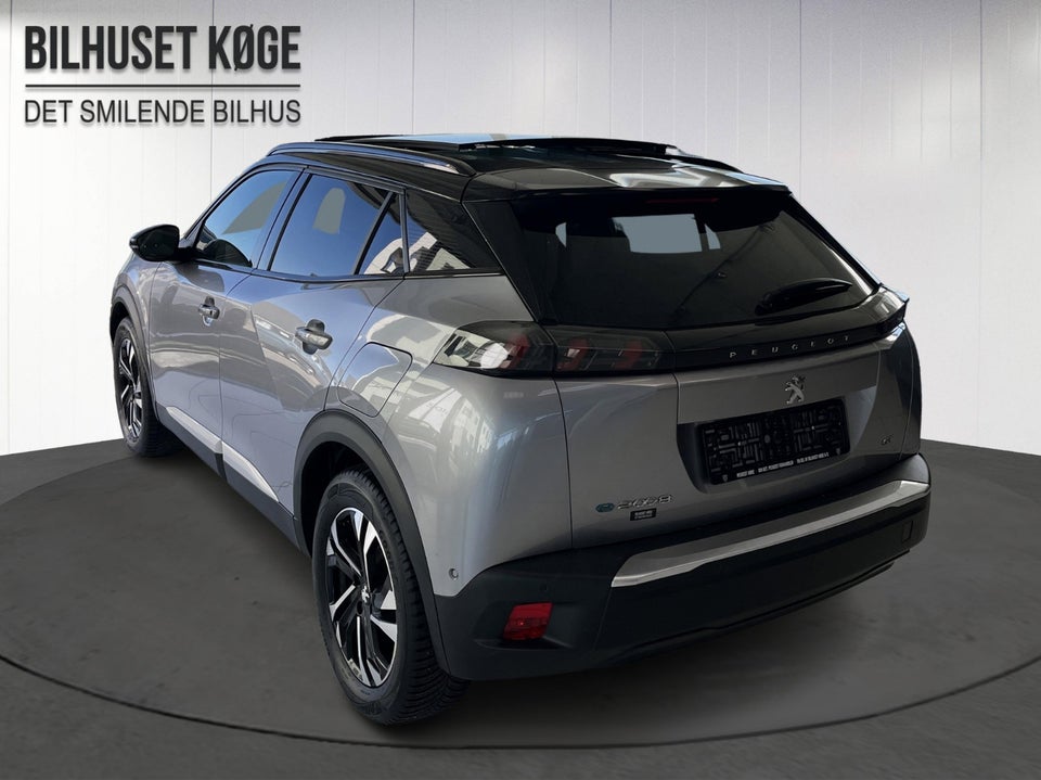 Peugeot e-2008 50 GT Sky 5d