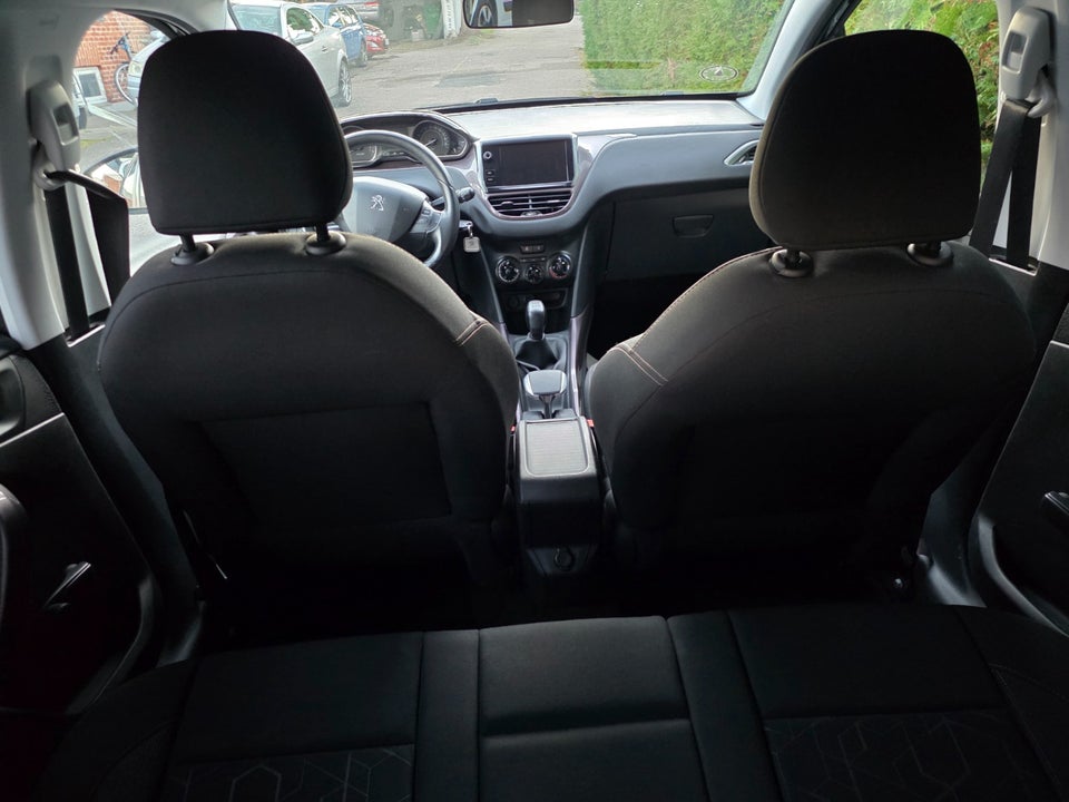 Peugeot 2008 1,2 VTi 82 Active 5d
