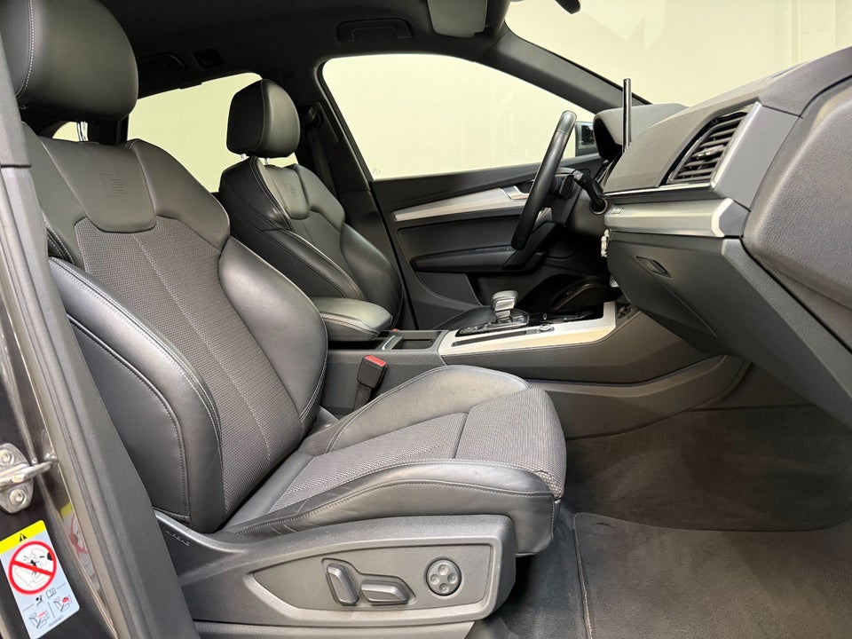 Audi Q5 50 TFSi e S-line quattro S-tr. 5d