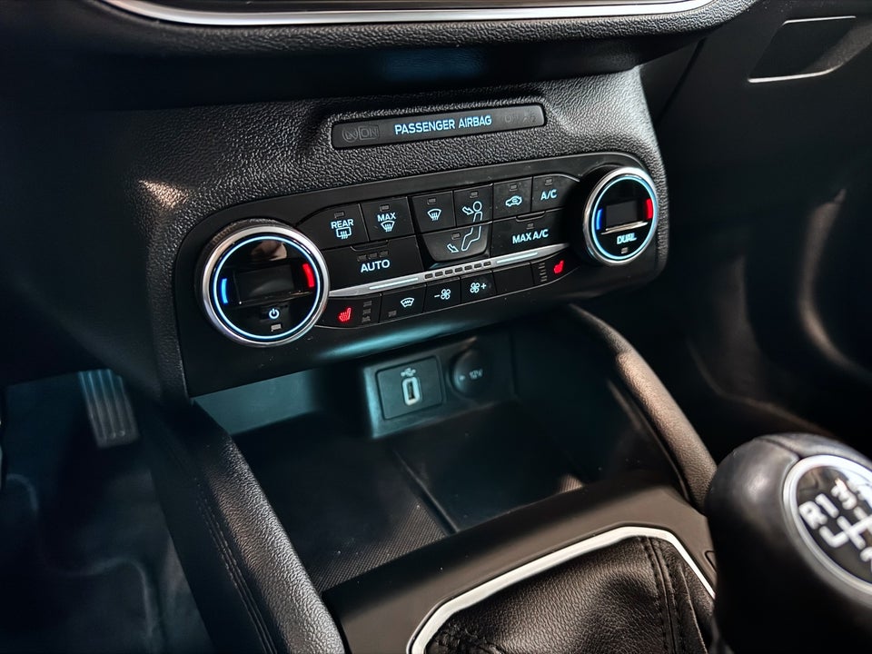 Ford Focus 1,5 EcoBlue Titanium 5d