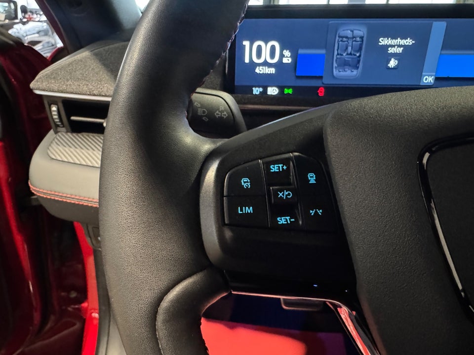 Ford Mustang Mach-E 88 Extended Range AWD 5d