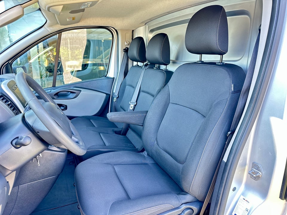 Renault Trafic T29 1,6 dCi 145 L2H2