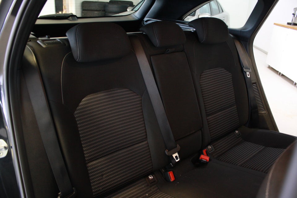 Kia Ceed 1,6 PHEV Prestige SW DCT 5d