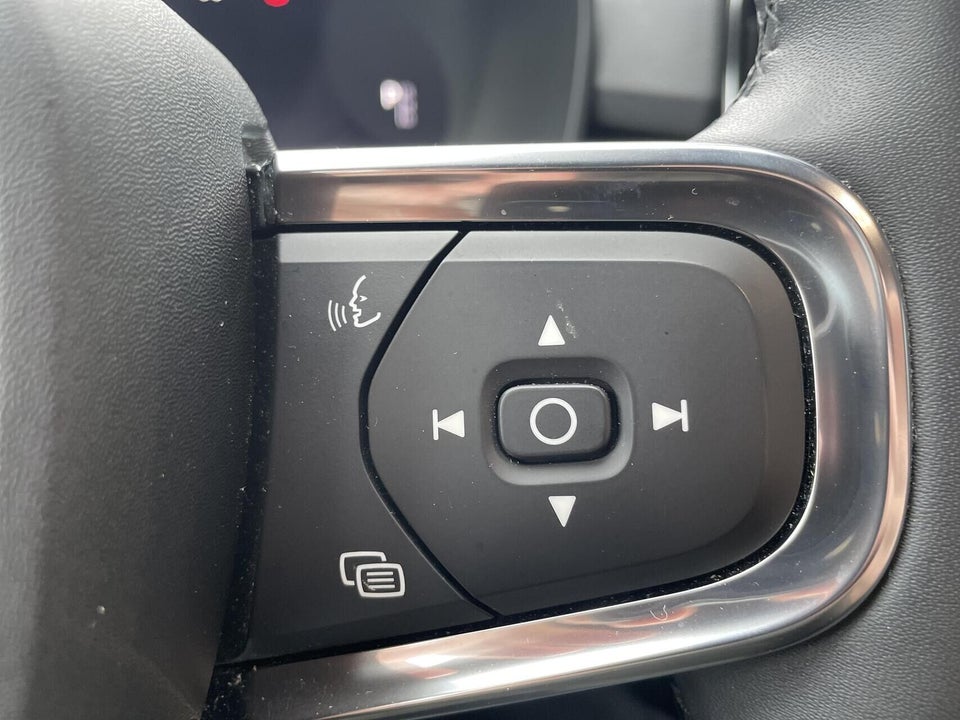 Volvo XC40 P6 ReCharge Core 5d