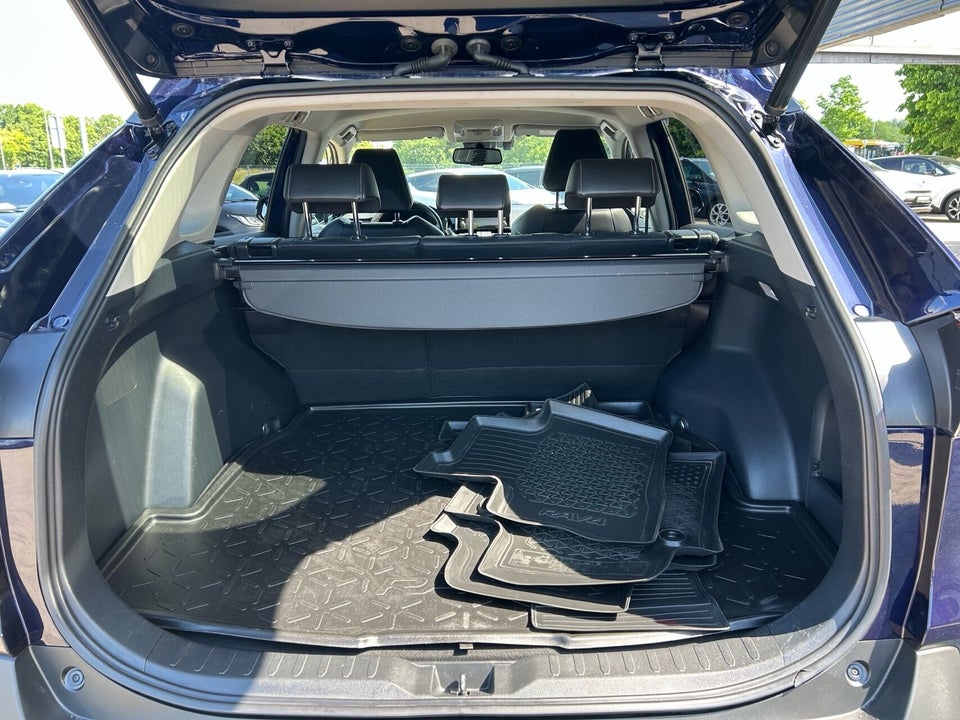 Toyota RAV4 2,5 Hybrid H3 Business MDS 5d