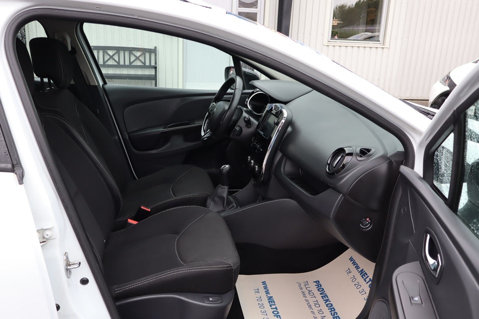 Renault Clio IV 0,9 TCe 90 Expression Sport Tourer 5d