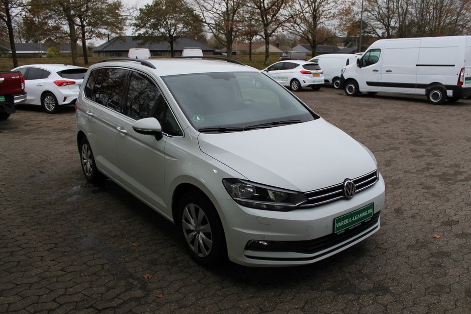 VW Touran 2,0 TDi 115 Highline DSG Van 5d