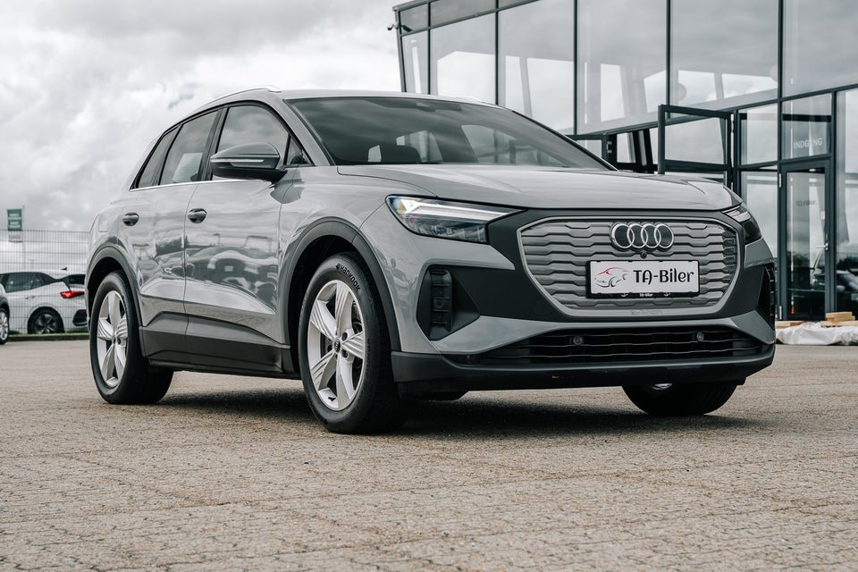 Audi Q4 e-tron 45 quattro 5d