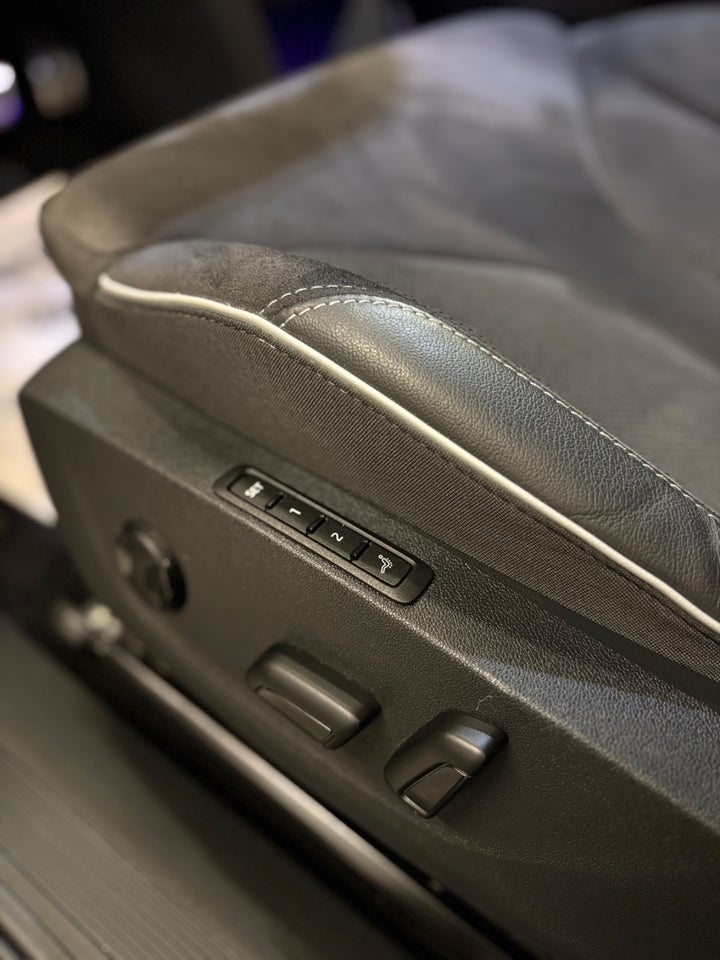 Skoda Enyaq 85x iV Sportline 5d