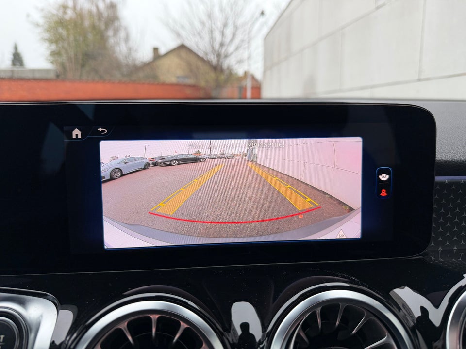 Mercedes EQB250+ Progressive 5d