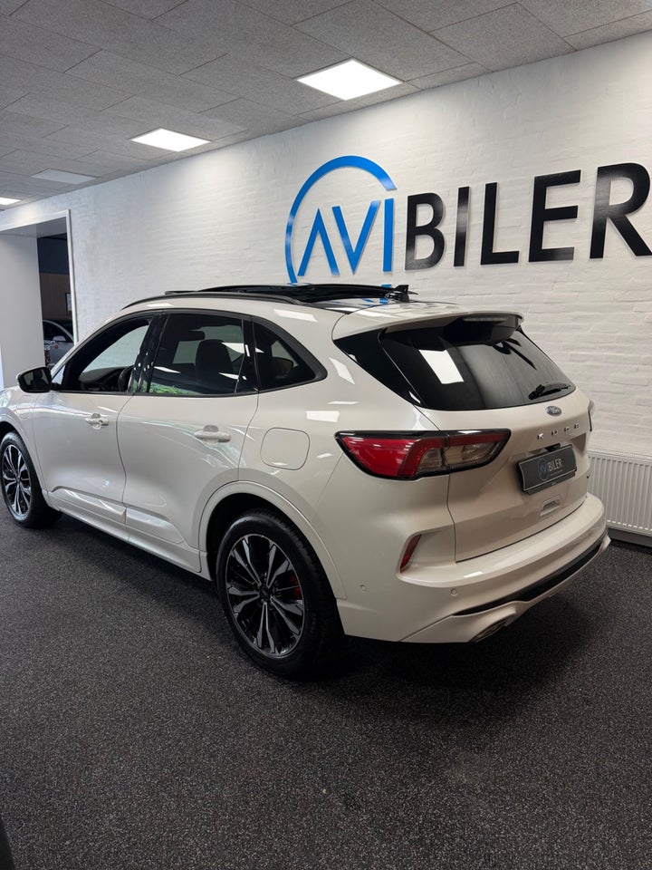 Ford Kuga 2,5 PHEV ST-Line X CVT 5d