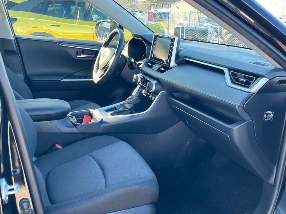 Toyota RAV4 2,0 T3 Comfort e-CVT 5d