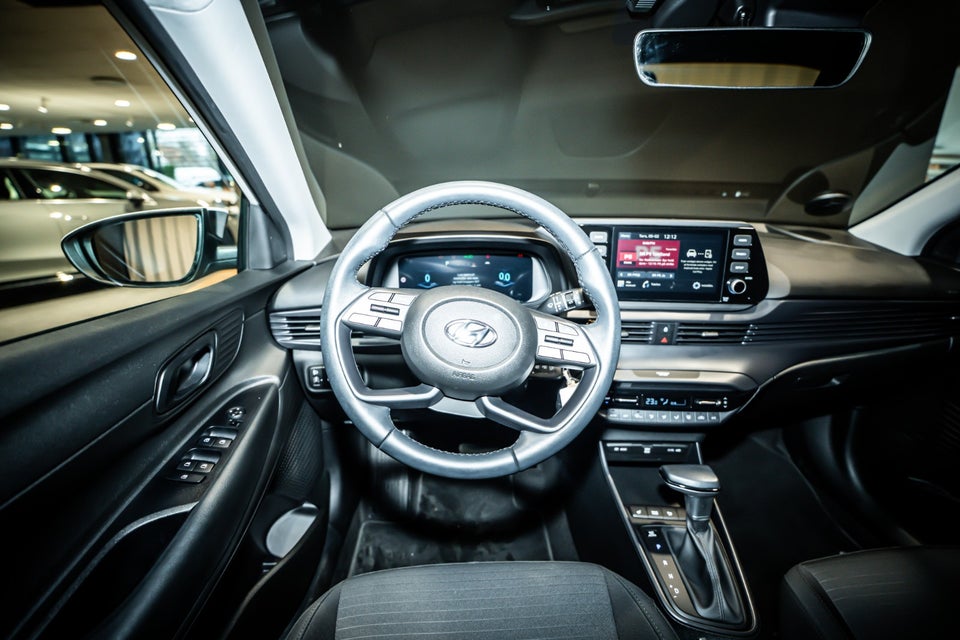 Hyundai i20 1,0 T-GDi Essential DCT 5d