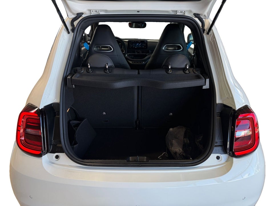 Abarth 500e Scorpionissima 3d