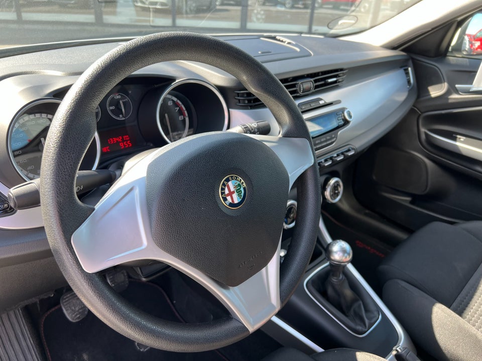 Alfa Romeo Giulietta 1,4 Turbo 120 Progression 5d