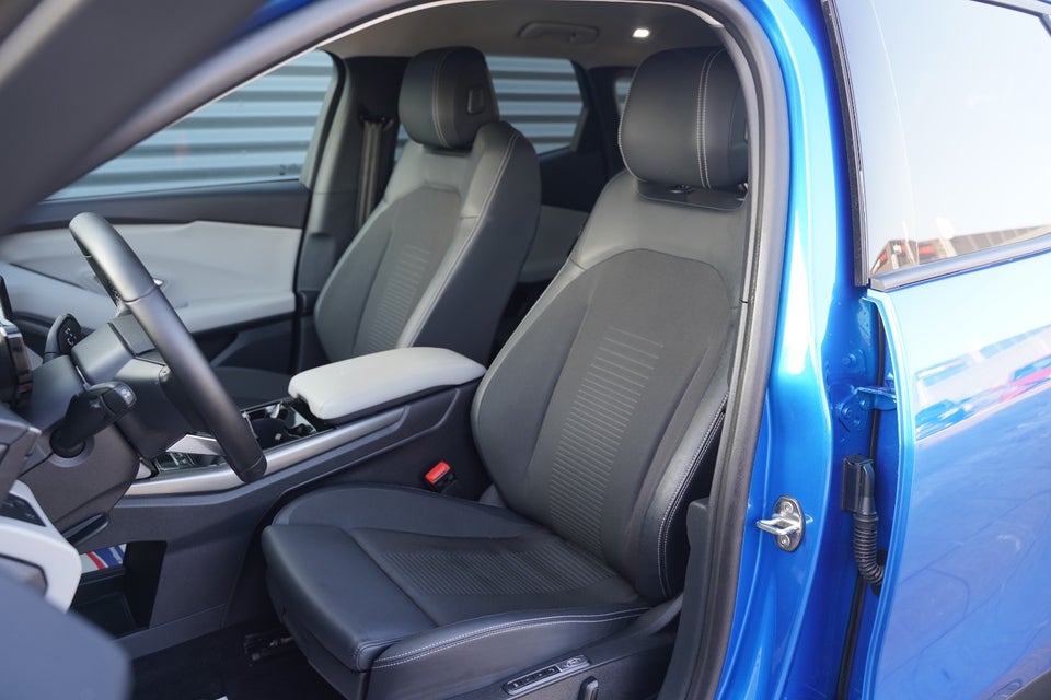 Ford Explorer 79 Select Extended Range AWD 5d