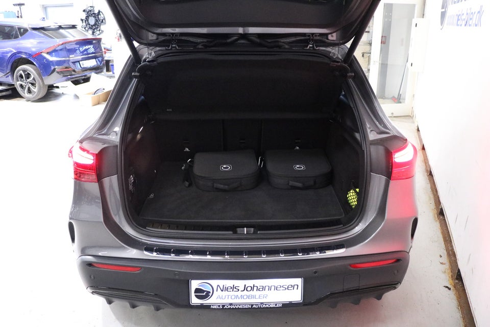 Mercedes EQA250+ AMG Advance 5d