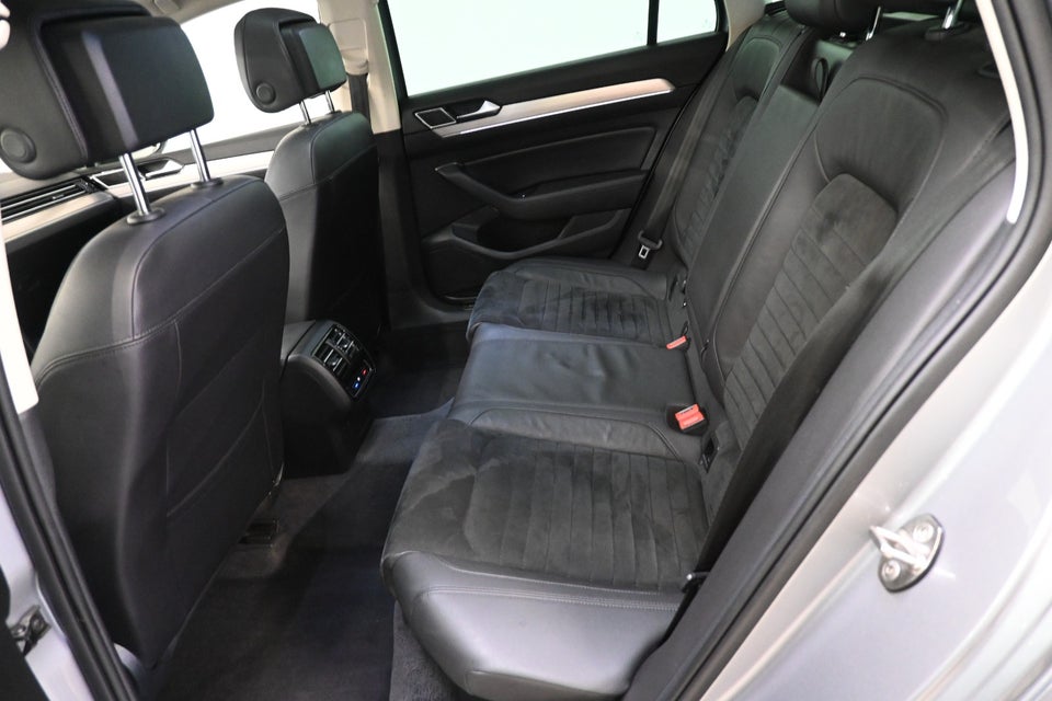 VW Passat 1,8 TSi 180 Highline Premium Variant DSG 5d