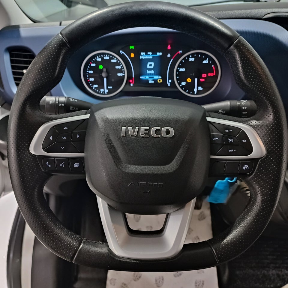 Iveco Daily 2,3 35S16 9m³ Van AG8