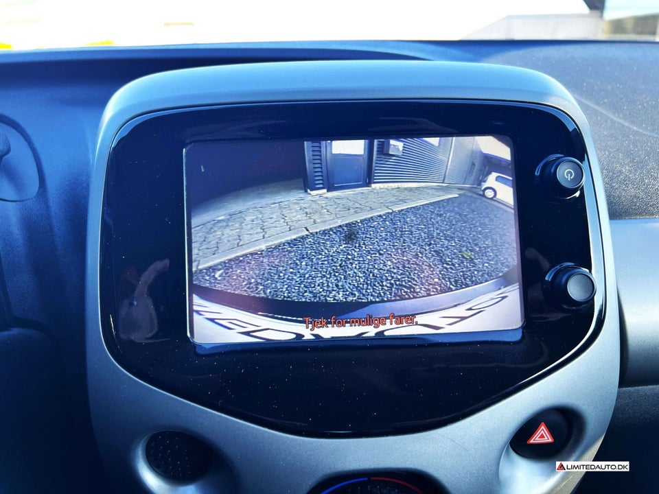 Toyota Aygo 1,0 VVT-i x-press 5d