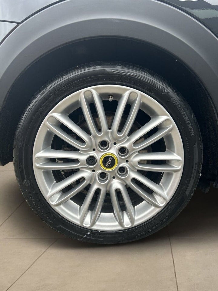 MINI Cooper SE Camden Edition 3d