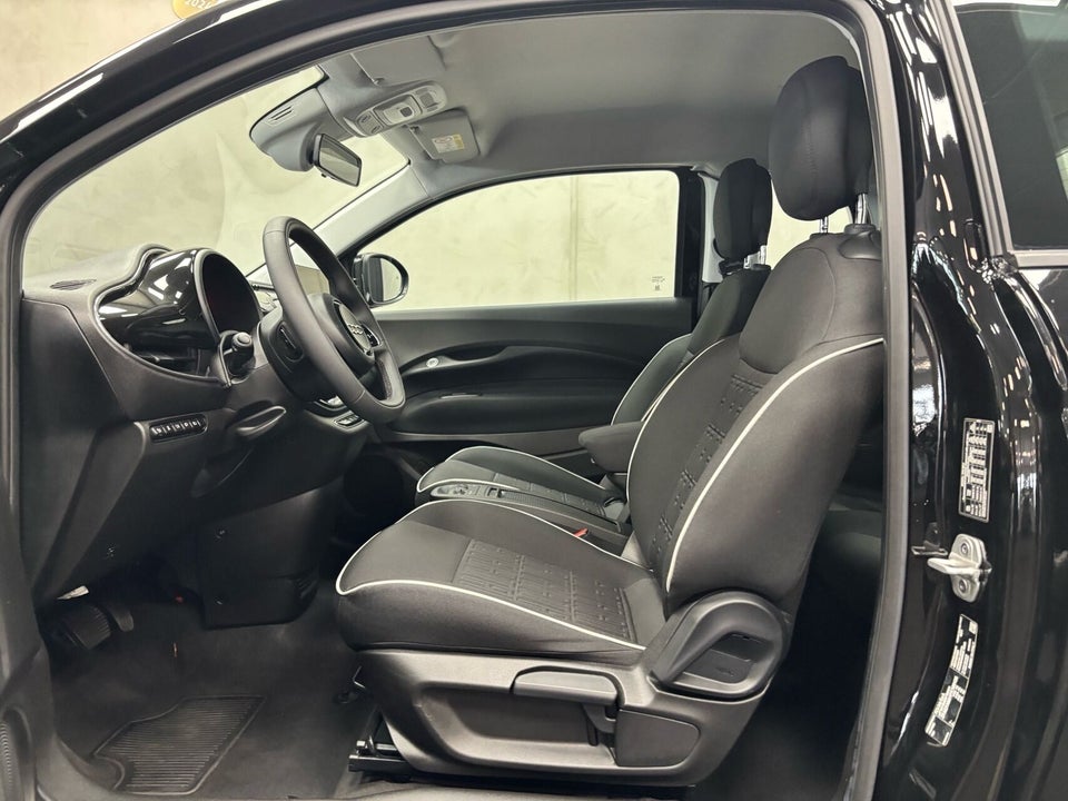 Fiat 500e 42 Icon 3+1 4d