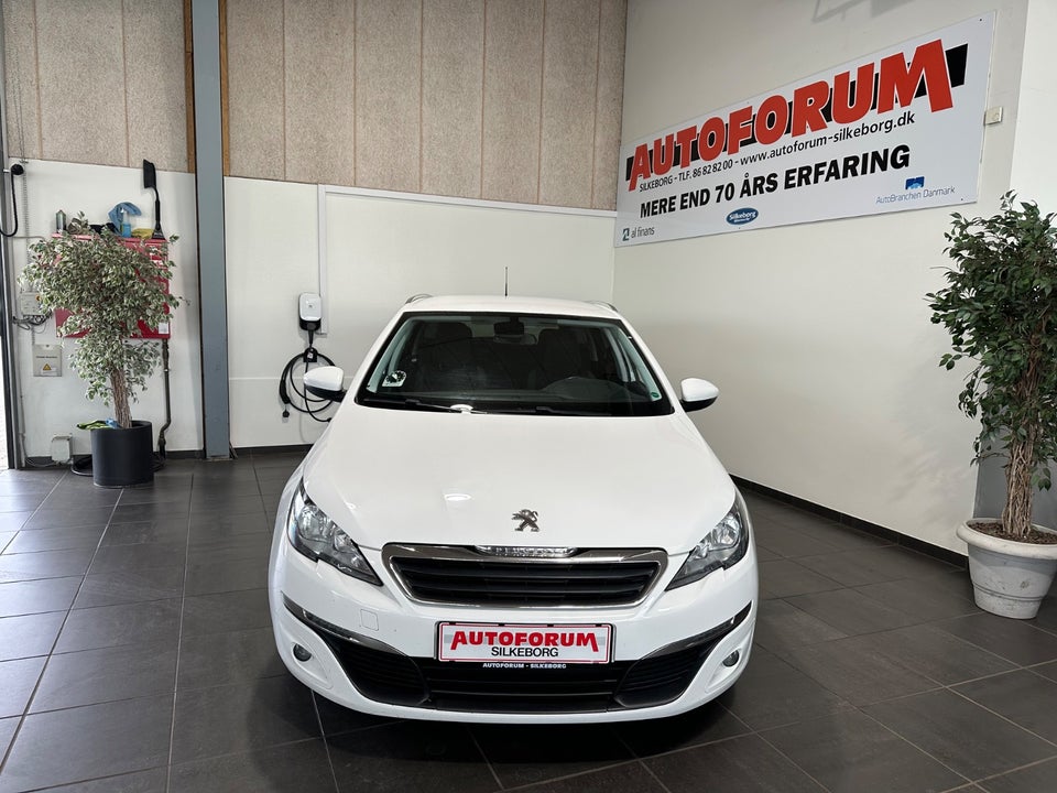 Peugeot 308 1,6 BlueHDi 120 Style SW 5d