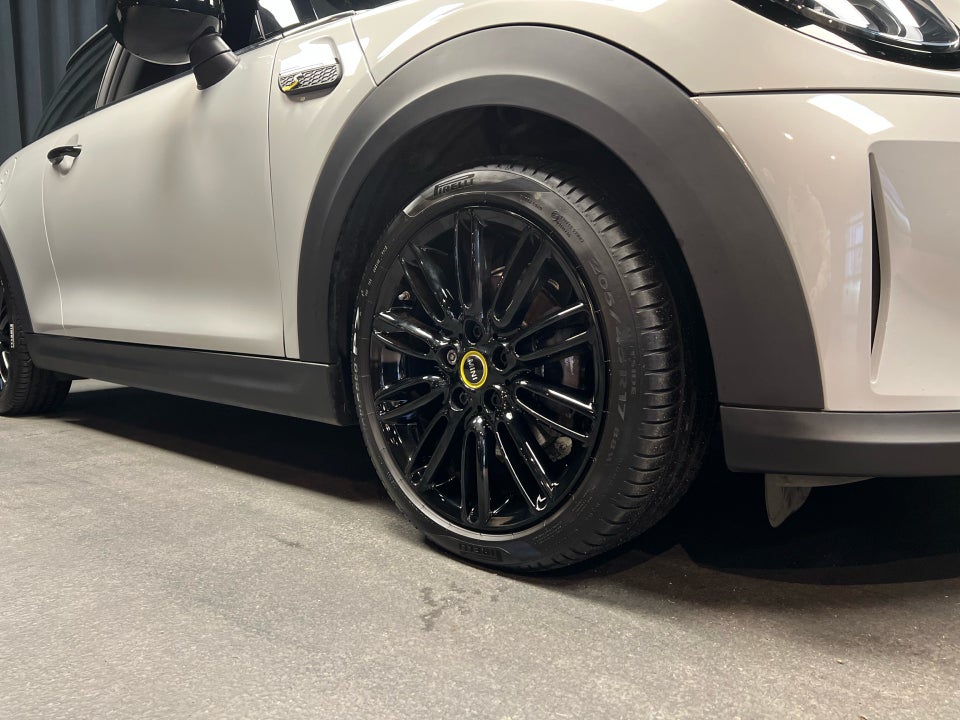 MINI Cooper SE Edition Premium Plus 3d