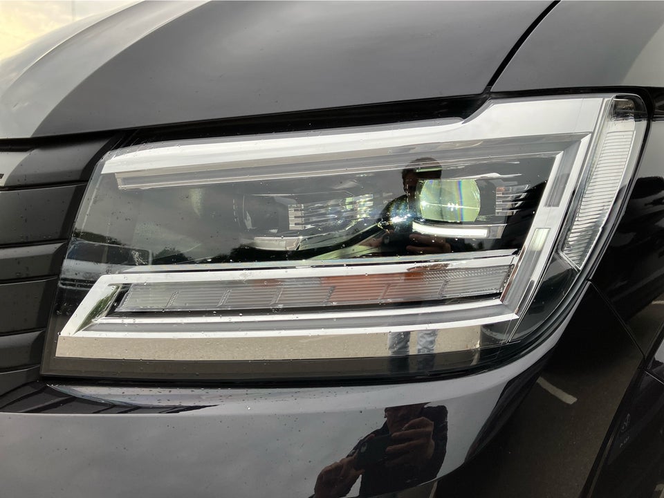 VW Crafter 35 2,0 TDi 177 Kassevogn L3H3 aut.