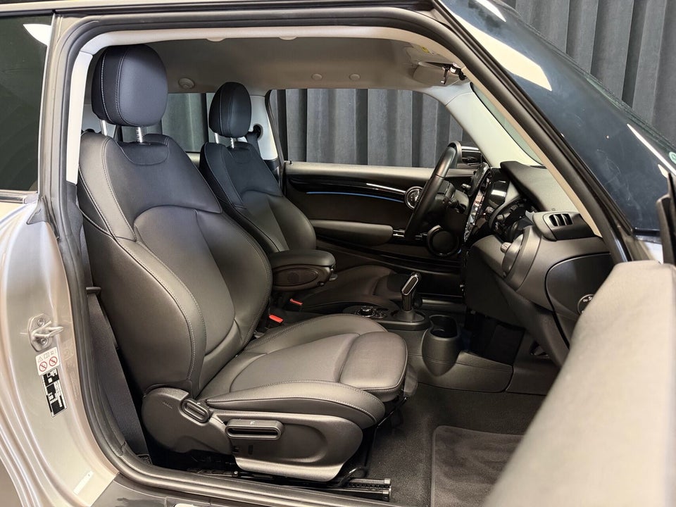 MINI Cooper SE Edition Premium 3d