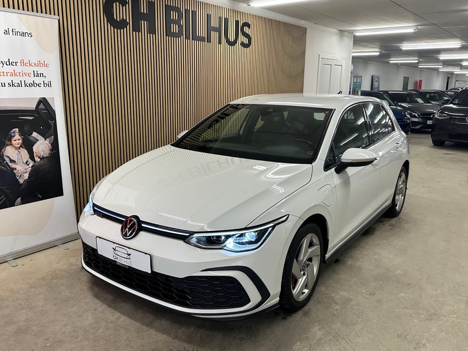 VW Golf VIII 1,4 GTE DSG 5d
